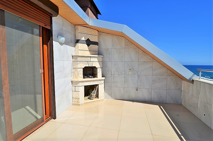 شقة فاخرة على البحر في الانيا / كاستل 