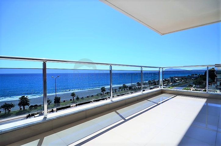 شقة فاخرة على البحر في الانيا / كاستل 