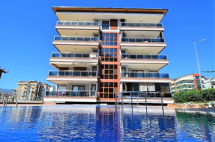 شقة فاخرة على البحر في الانيا / كاستل 