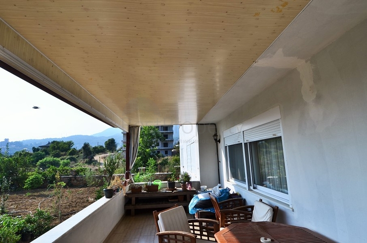 فيلا 6+1 مع بستان خاص