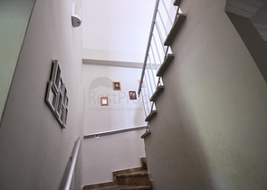 فيلا 6+1 مع بستان خاص