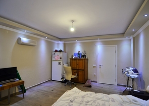 فيلا 6+1 مع بستان خاص