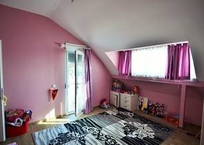 فيلا 6+1 مع بستان خاص