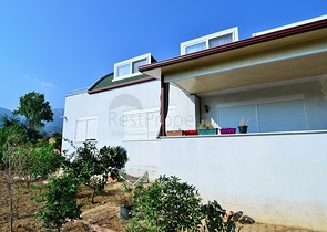 فيلا 6+1 مع بستان خاص