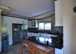 فيلا 6+1 مع بستان خاص