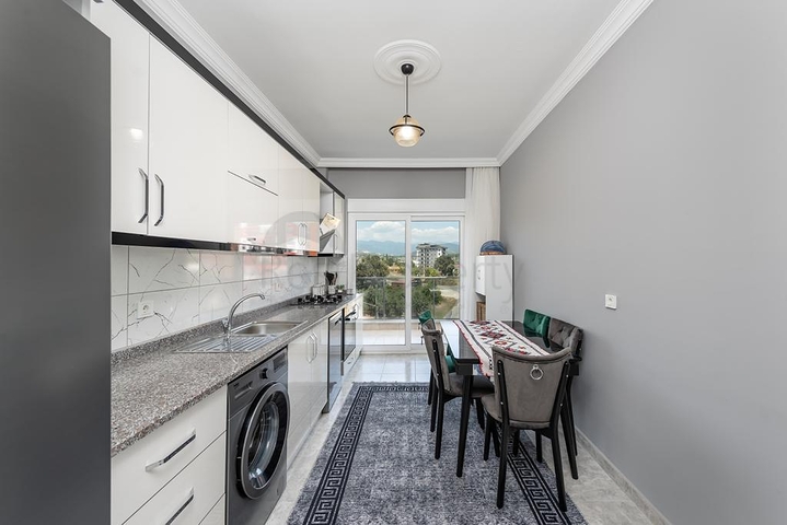 شقة انيقة -تصميم 2 غرفة وصالة -مطبخ منفصل - في افسلار / الانيا 