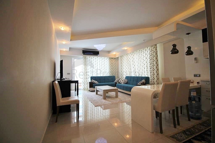 شقة مفروشة 3 + 1 