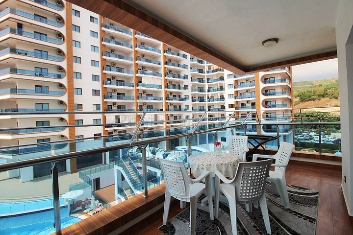 شقة مفروشة 3 + 1 