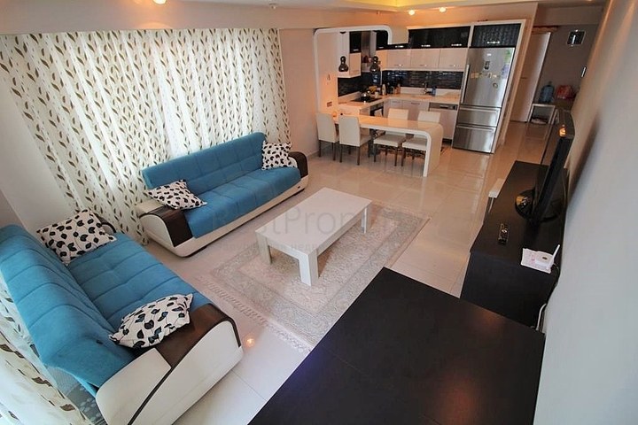 شقة مفروشة 3 + 1 