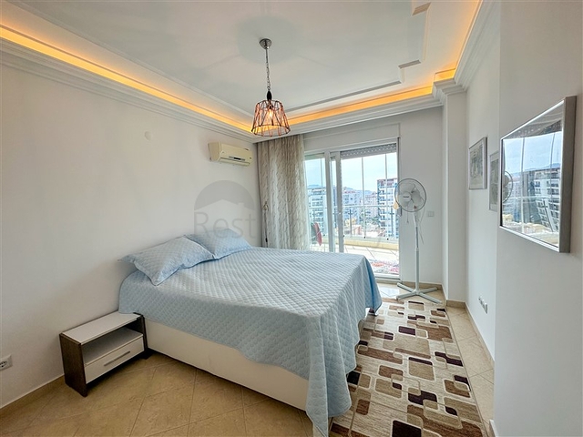 شقة 2 + 1 مطلة على البحر.