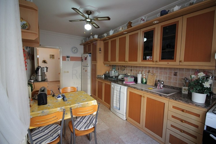 شقة 2 + 1 في وسط ألانيا