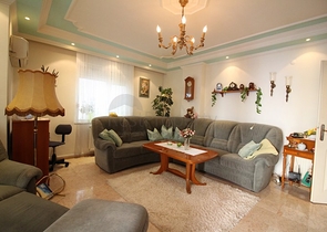 شقة 2 + 1 في وسط ألانيا