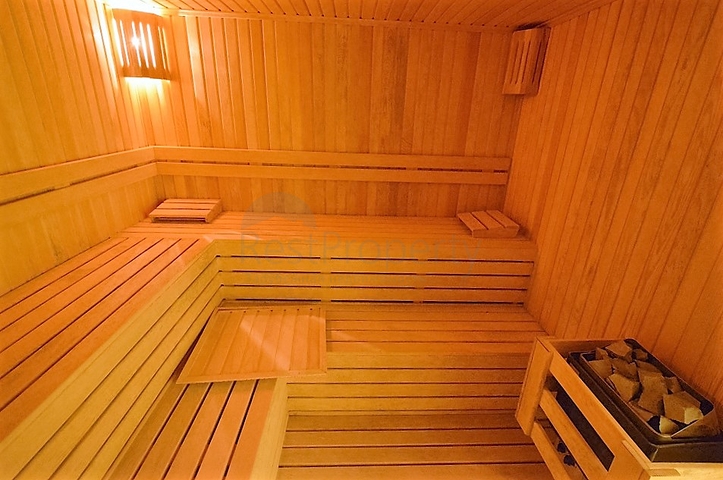 مشروع فاخر بوسط حي ليمان على بعد 600 م من البحر