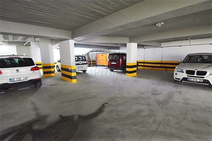 مشروع فاخر بوسط حي ليمان على بعد 600 م من البحر