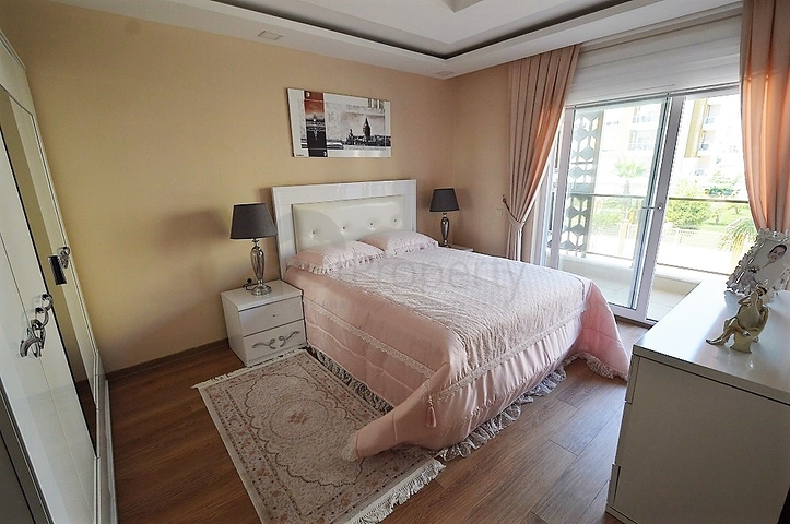 مشروع فاخر بوسط حي ليمان على بعد 600 م من البحر