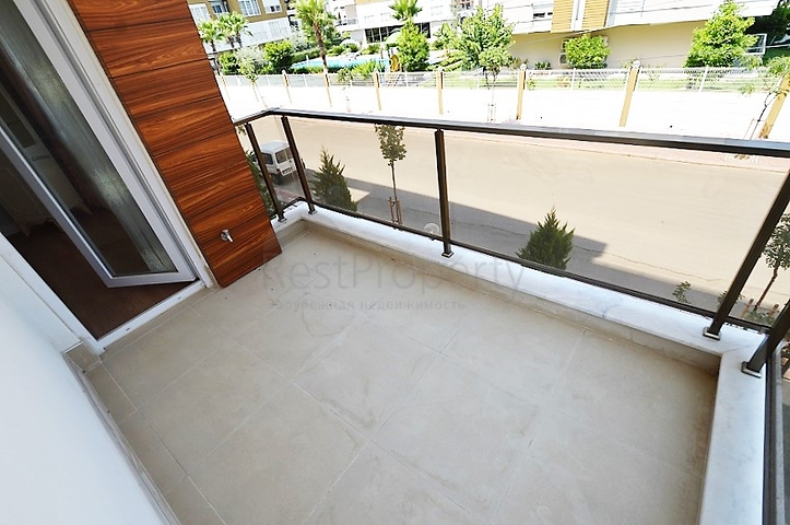 مشروع فاخر بوسط حي ليمان على بعد 600 م من البحر