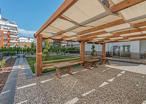 مشروع فاخر بوسط حي ليمان على بعد 600 م من البحر