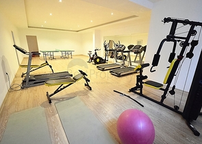 مشروع فاخر بوسط حي ليمان على بعد 600 م من البحر