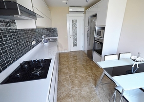 مشروع فاخر بوسط حي ليمان على بعد 600 م من البحر