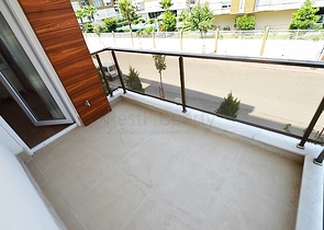 مشروع فاخر بوسط حي ليمان على بعد 600 م من البحر