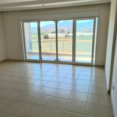 شقق اطلالة بحر - سعر مناسب -في غازي باشا / الانيا 