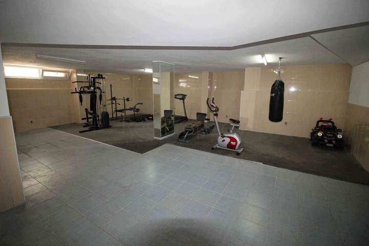 شقة مفروشة 2 + 1 في المركز