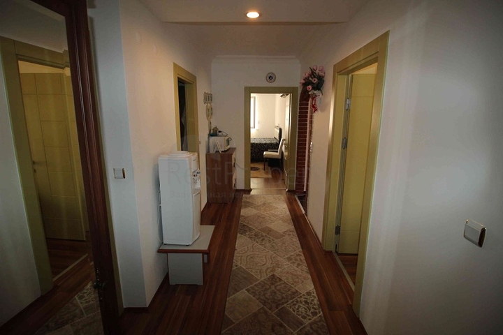 شقة مفروشة 2 + 1 في المركز