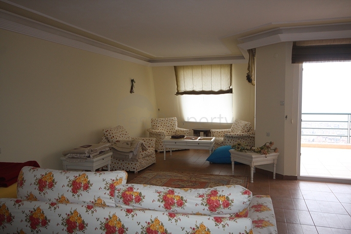 فيلا مفروشة في مركز مدينة ألانيا