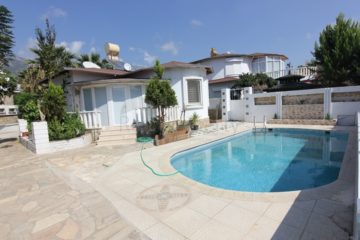 فيلا 2+1 مع مسبح خاص