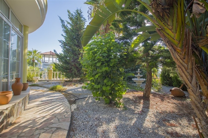 فيلا مفروشة 2 + 1 في محمودلار