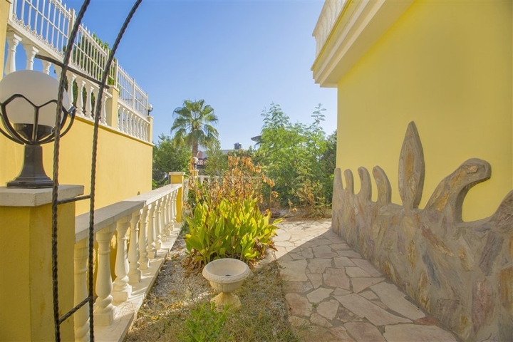 فيلا مفروشة 2 + 1 في محمودلار