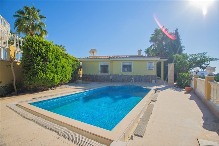 فيلا مفروشة 2 + 1 في محمودلار