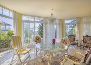 فيلا مفروشة 2 + 1 في محمودلار