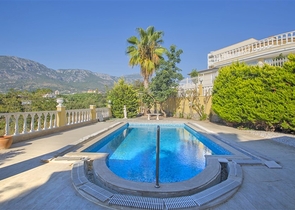 فيلا مفروشة 2 + 1 في محمودلار