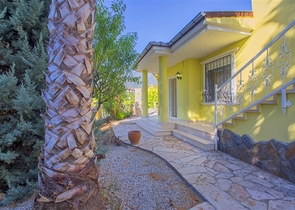 فيلا مفروشة 2 + 1 في محمودلار