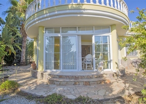 فيلا مفروشة 2 + 1 في محمودلار