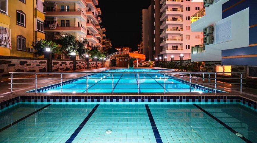 مجمع سكني مميز وفاخر في منطقة محمودلار – ألانيا