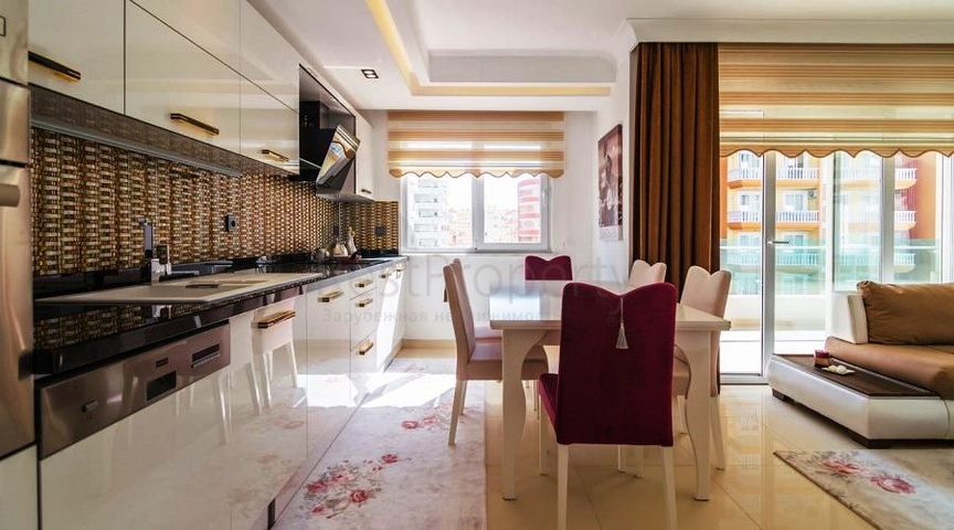 مجمع سكني مميز وفاخر في منطقة محمودلار – ألانيا