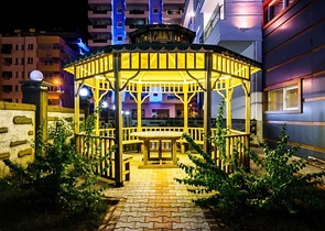 مجمع سكني مميز وفاخر في منطقة محمودلار – ألانيا