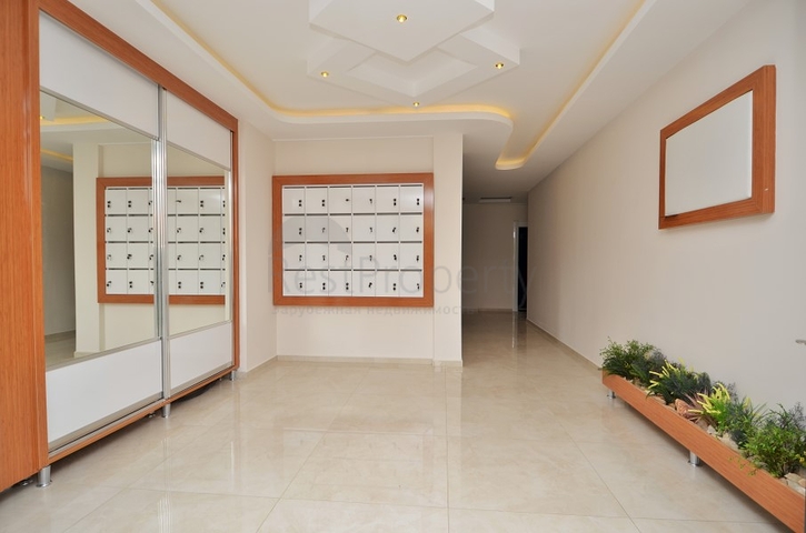 دوبلكس لعائلة كبيرة مع إمكانية الوصول إلى الحديقة