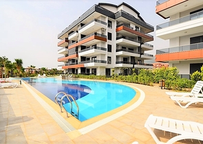 دوبلكس لعائلة كبيرة مع إمكانية الوصول إلى الحديقة