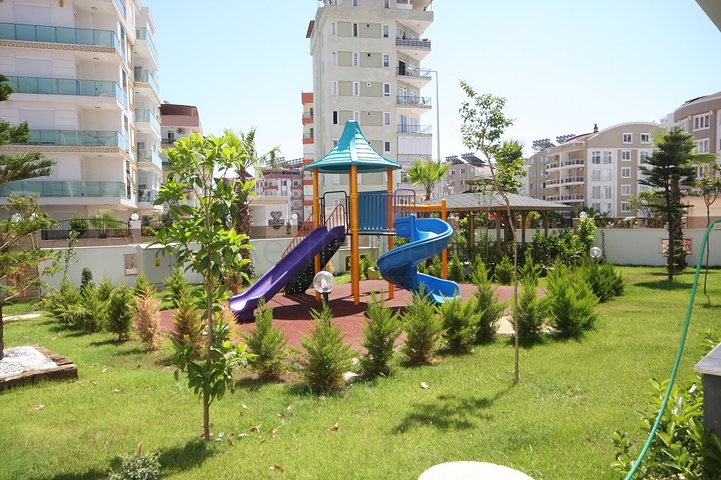 مجمع في المرحلة النهائية من البناء في كونيالتي ، أنطاليا