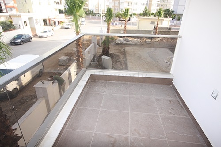 مجمع في المرحلة النهائية من البناء في كونيالتي ، أنطاليا