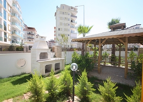 مجمع في المرحلة النهائية من البناء في كونيالتي ، أنطاليا