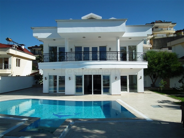 فلل بمساحات واسعة واطلالة بحر في كارجي جاك / الانيا 