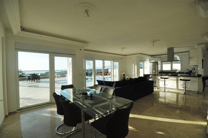 فلل بمساحات واسعة واطلالة بحر في كارجي جاك / الانيا 