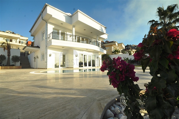 فلل بمساحات واسعة واطلالة بحر في كارجي جاك / الانيا 