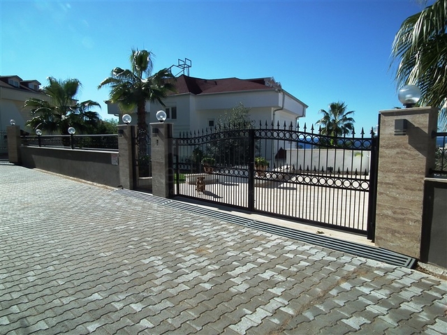 فلل بمساحات واسعة واطلالة بحر في كارجي جاك / الانيا 