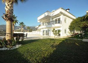 فلل بمساحات واسعة واطلالة بحر في كارجي جاك / الانيا 