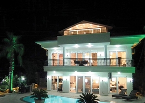 فلل بمساحات واسعة واطلالة بحر في كارجي جاك / الانيا 